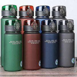 Garrafa Esportiva à Prova de Vazamento, Segura e Portátil para Todas as Suas Aventuras!