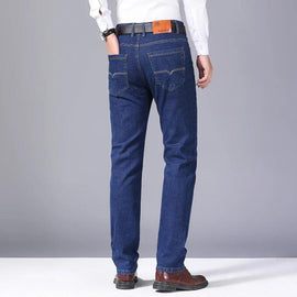 Calça Jeans Masculina Leve: Elegância e Conforto para o Trabalho e o Dia a Dia